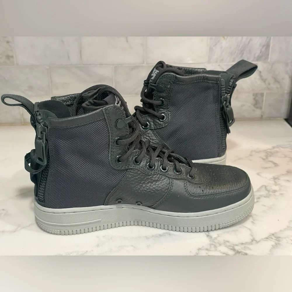 Nike SF af1 mid 1 women's special forces Air Force 1- Size‎ 6.5